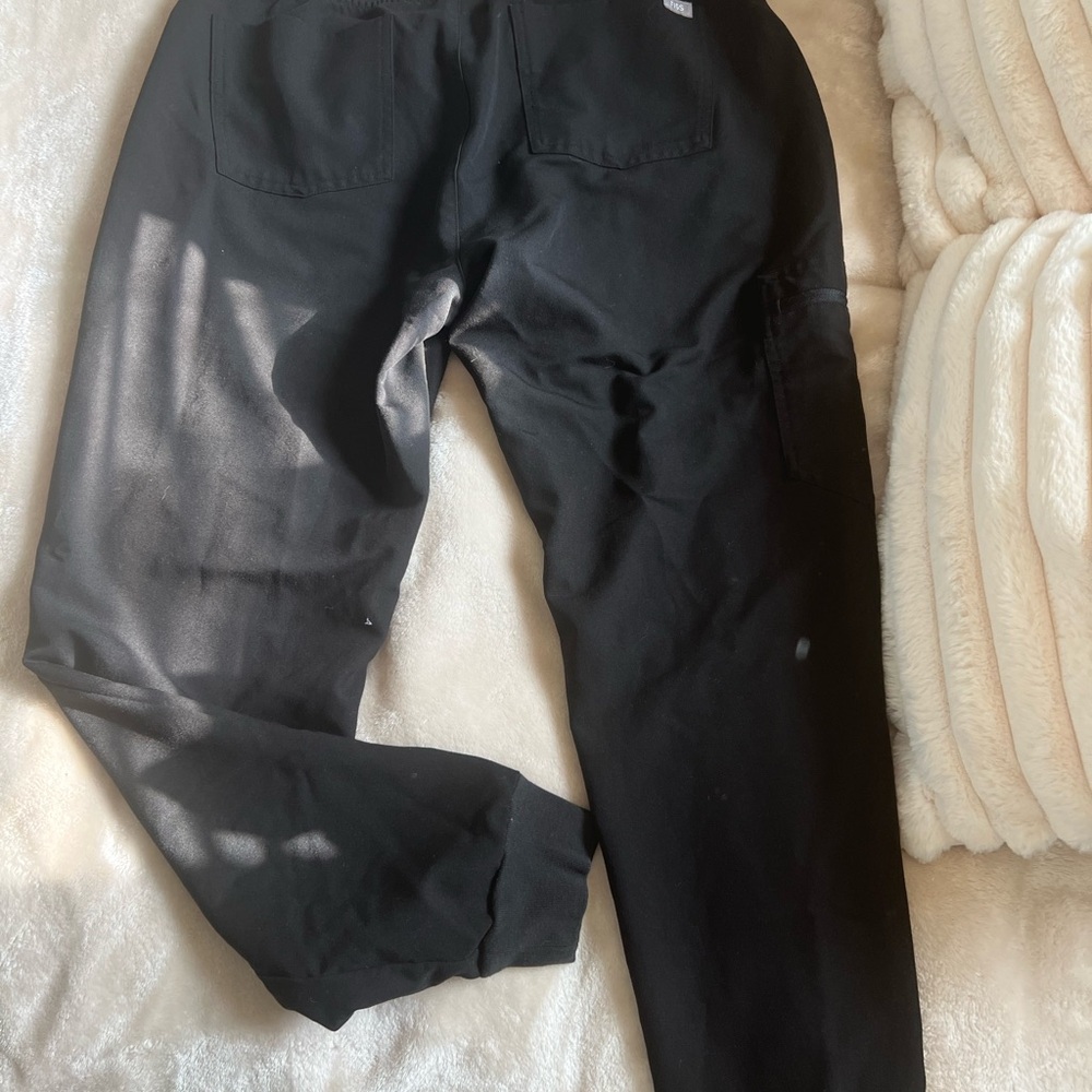 FIGS Women’s Scrub Joggers